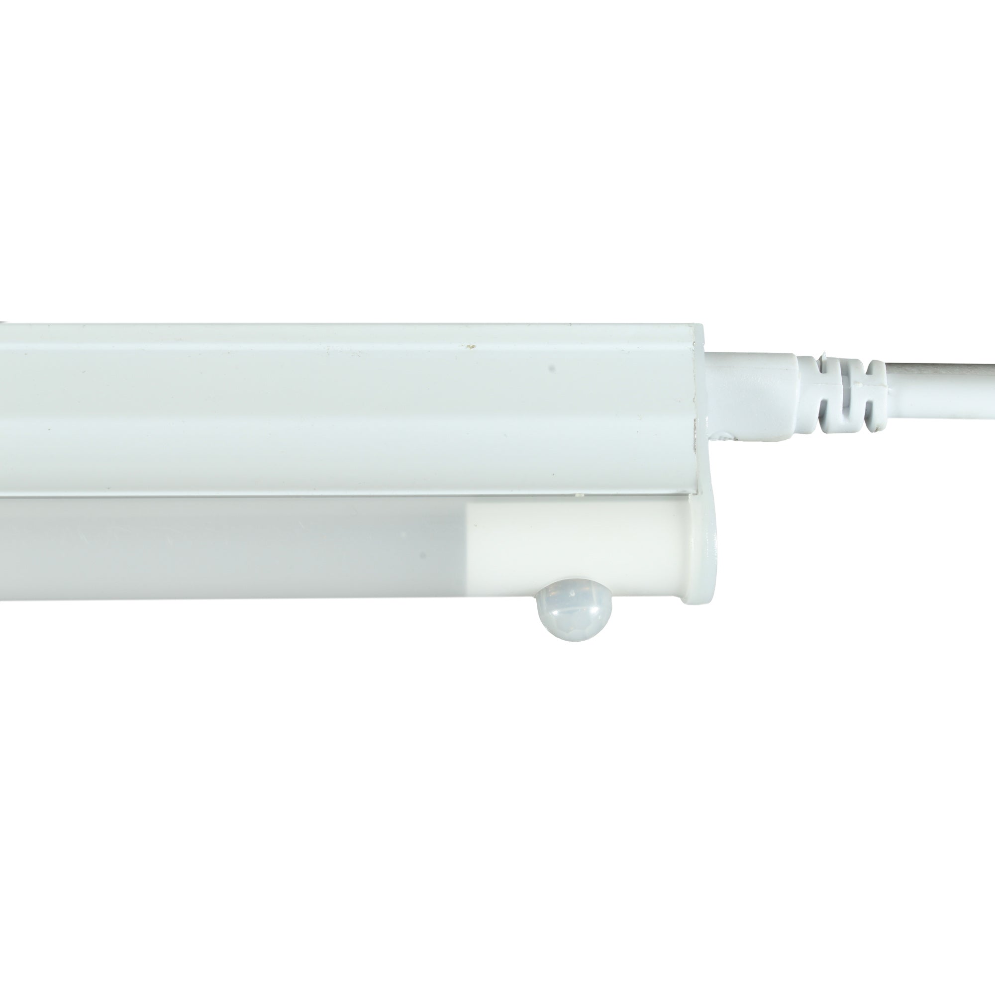 Luminario Lineal con Sensor de Movimiento Integrado, Modelo TL-1506.BSENS Eficiencia y Seguridad en Iluminación